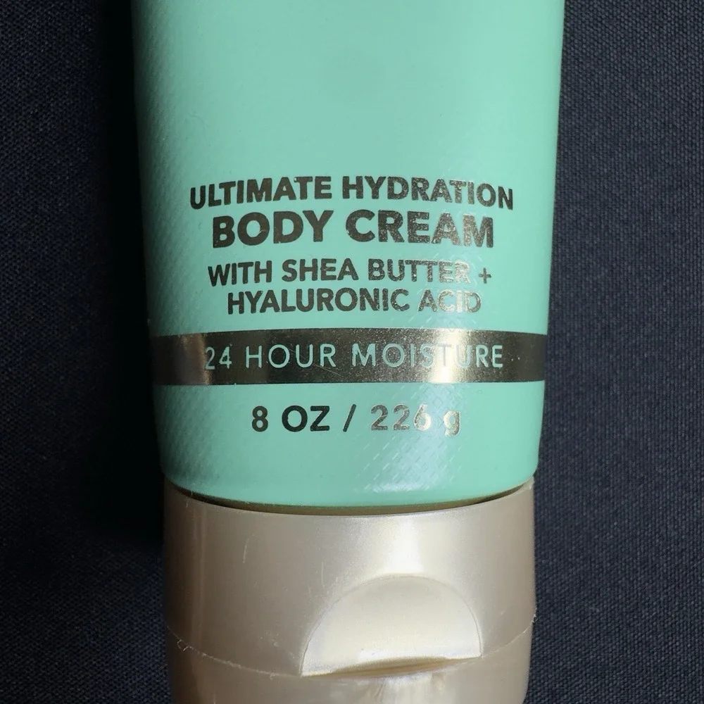 Bath & Body Works Pistachio Glaze Ultimate Hydration Body Cream 8oz